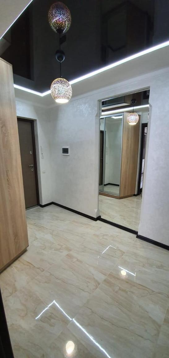 Затишна Квартира Біля Парку Відродження Ternopil Exterior photo